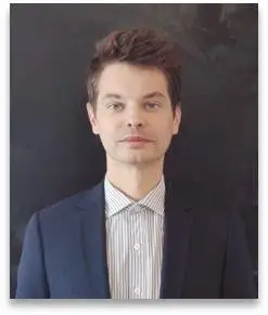 Photographie de Simon Pozzoli, consultant et directeur Administratif et Financier​